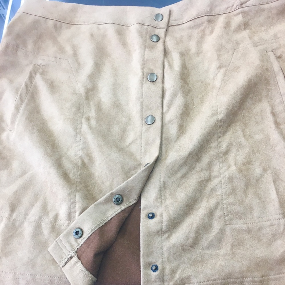Classic Faux suede Full snap button front Skirt